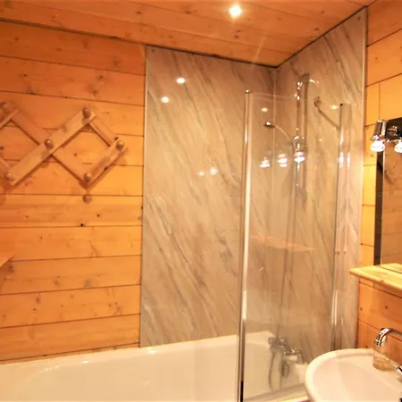 Demi-chalet 4 Pieces, 8 Pers. Aux Saisies - Fr-1-594-304 Apartment Hauteluce